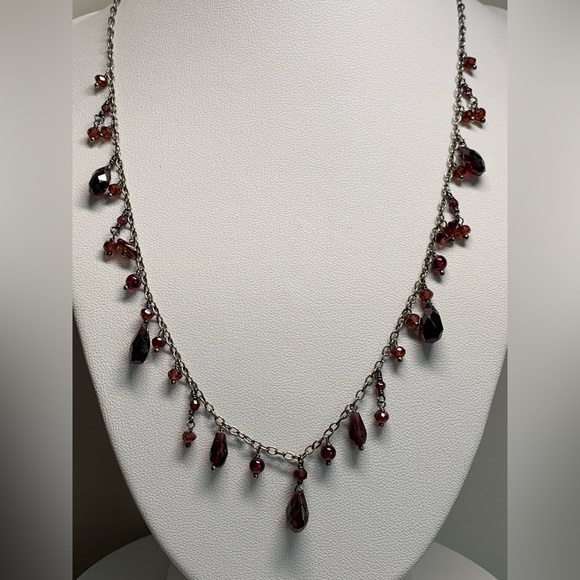 Silpada Vintage RARE Oxidized Sterling Silver Teardrop Faceted Garnet Necklace - Picture 3 of 13